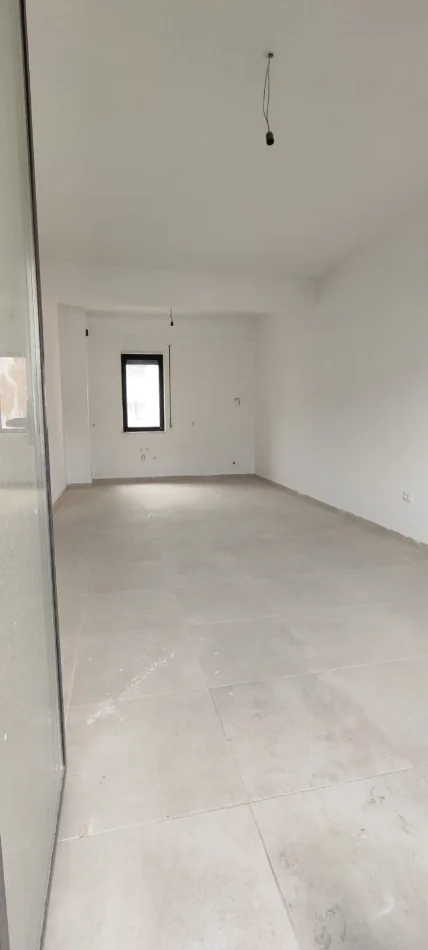Tirane, shitet apartament duplex 4+1+Ballkon Kati 3, 207 m² 395.000 € (Kodra e Diellit)