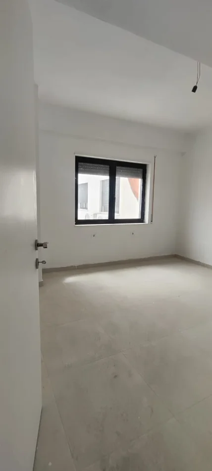 Tirane, shitet apartament duplex 4+1+Ballkon Kati 3, 207 m² 395.000 € (Kodra e Diellit)