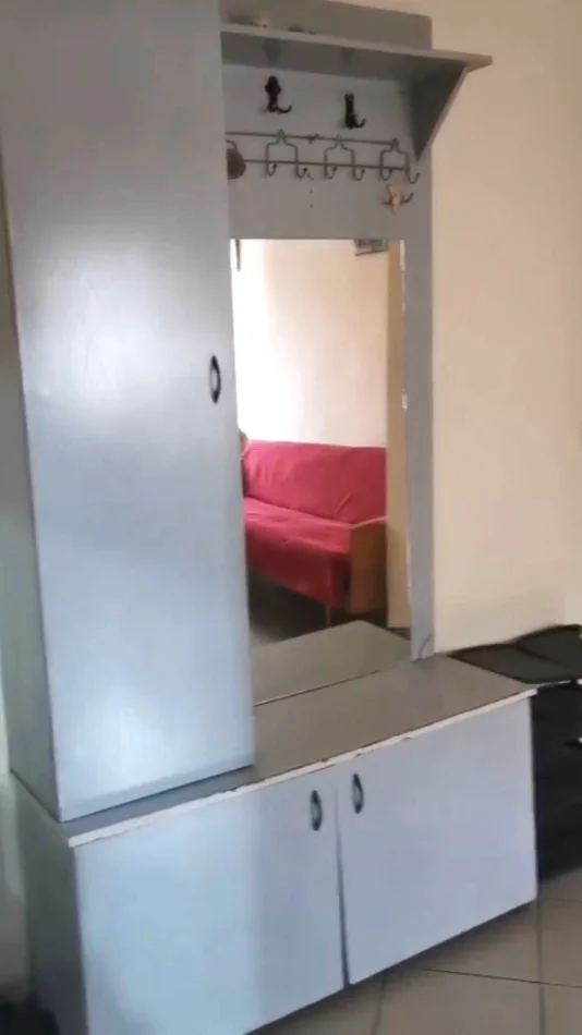 Jepet me qera apartament 2+1 tek Rruga e Dibres , 450 Euro