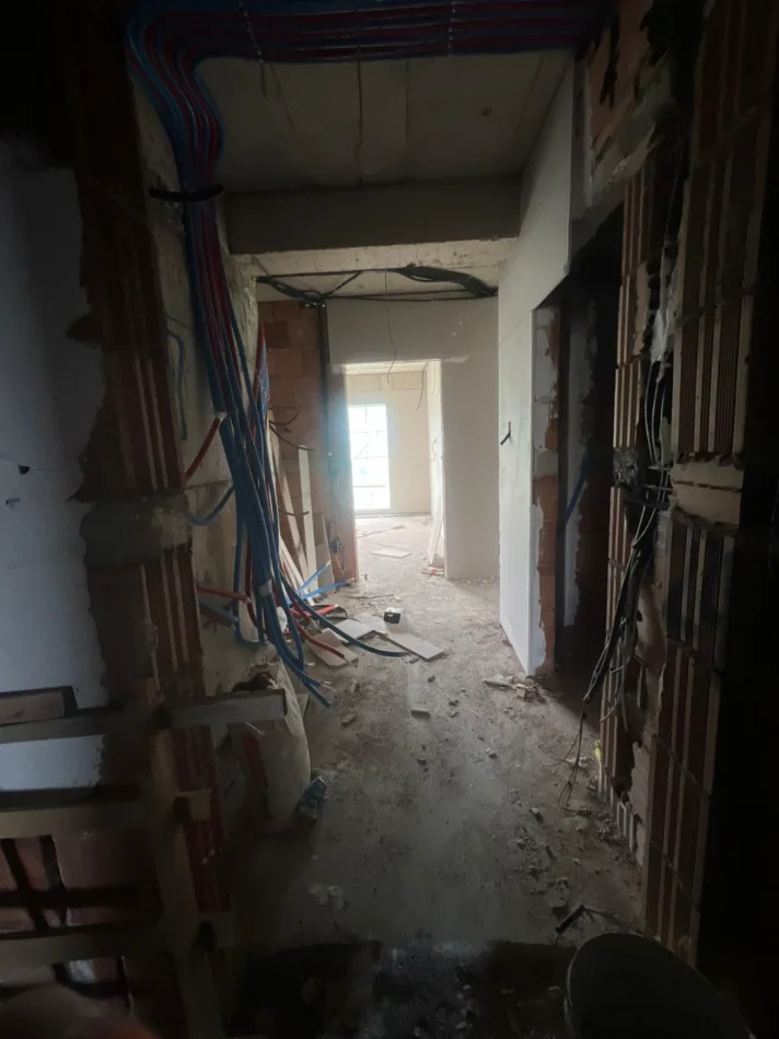 Tirane, shitet apartament 2+1 Kati 6, 110 m² 172.800 € (PORCELAN/ KOMPLEKSI BENGAS)