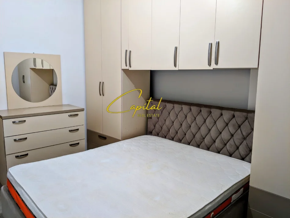 Tirane, jepet me qera apartament 2+1 Kati 4, 85 m² 550 € (KODRA E DIELLIT)