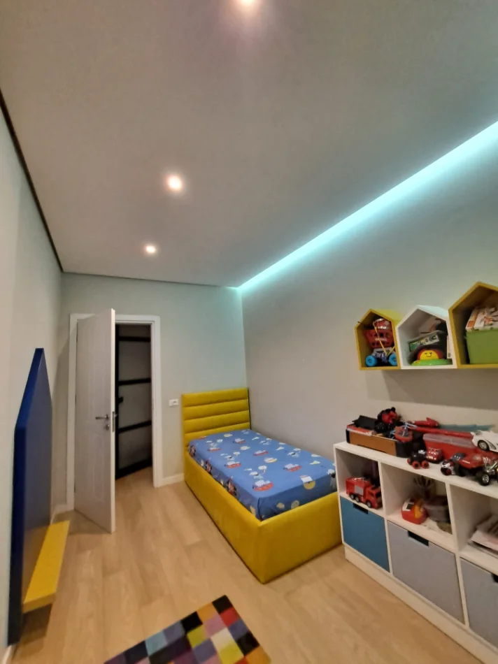 shitet apartament 3+1 Kati 3, 117 m² (Don Bosko)