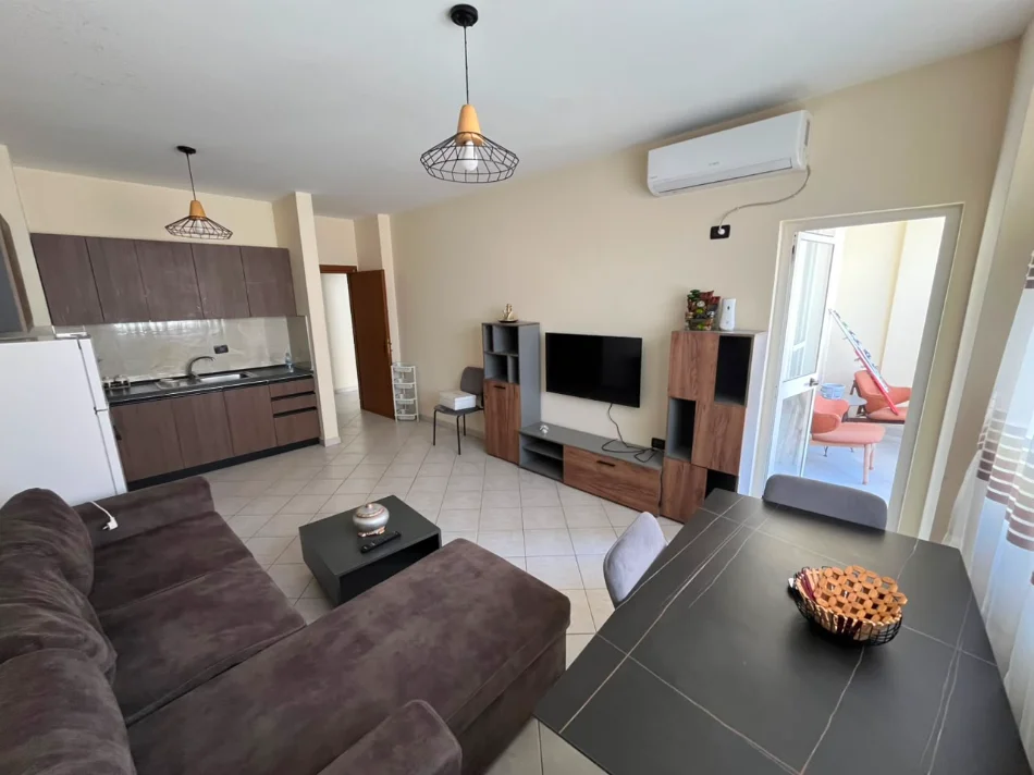 Tirane, shitet apartament 1+1 Kati 4, 65 m² 158.000 €