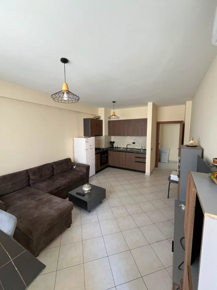 Tirane, shitet apartament 1+1 Kati 4, 65 m² 158.000 €