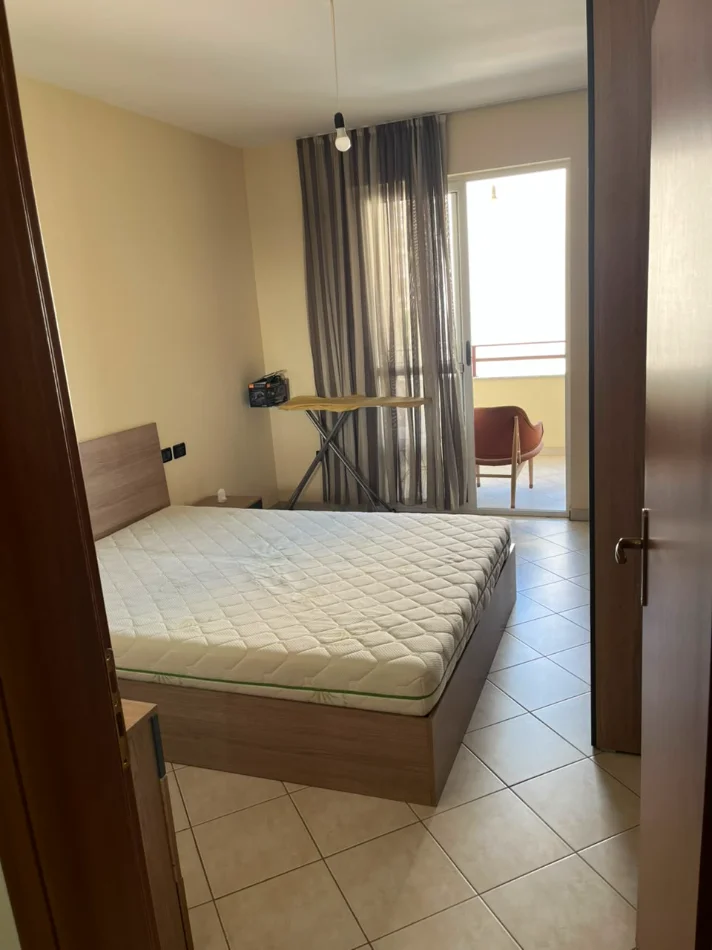 Tirane, shitet apartament 1+1 Kati 4, 65 m² 158.000 €