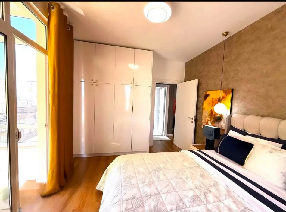Tirane, jepet me qera apartament 1+1 Kati 6, 77 m² 800 € (21- Dhjetori)