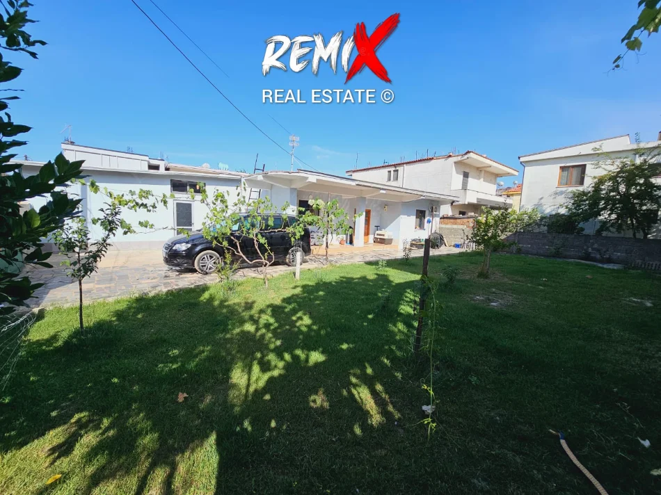 Durres, jepet me qera Vile 2+1+Aneks+Ballkon Kati 1, 400 m² 350 € 