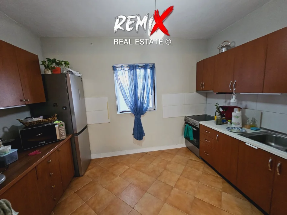 Durres, jepet me qera Vile 2+1+Aneks+Ballkon Kati 1, 400 m² 350 € 