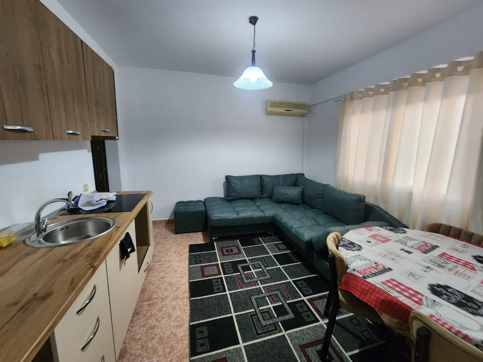 Durres Plazh, jepet me qera apartament 1+1+Aneks Kati 6, 50 m² 300 € 