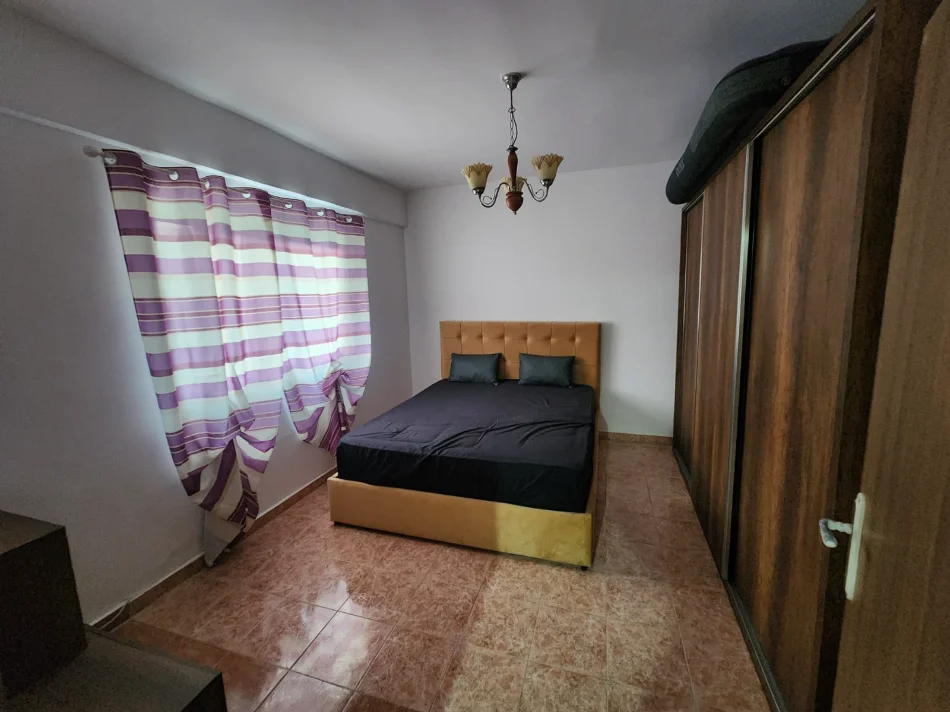 Durres Plazh, jepet me qera apartament 1+1+Aneks Kati 6, 50 m² 300 € 