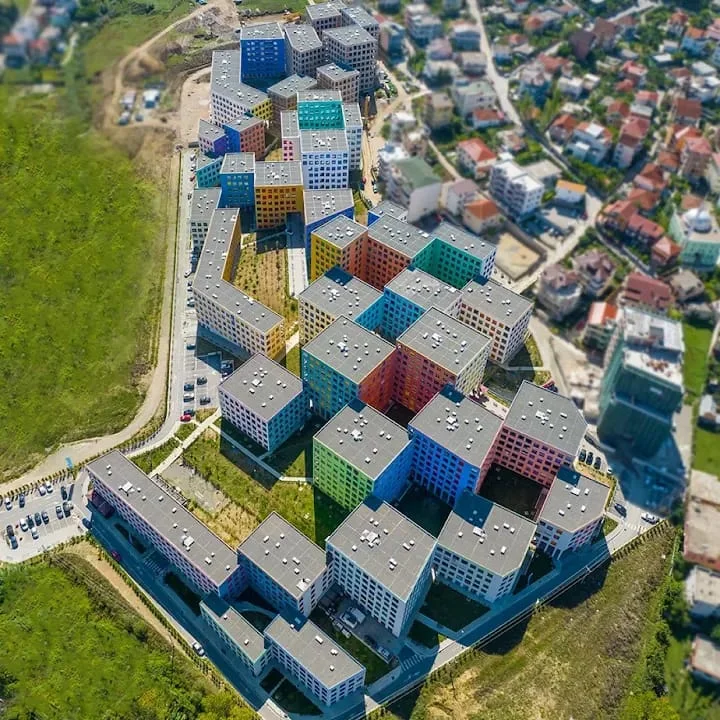 Tirane, shitet apartament 2+1 Kati 2, 150.000 € (Kompleksi Mangalem 21)