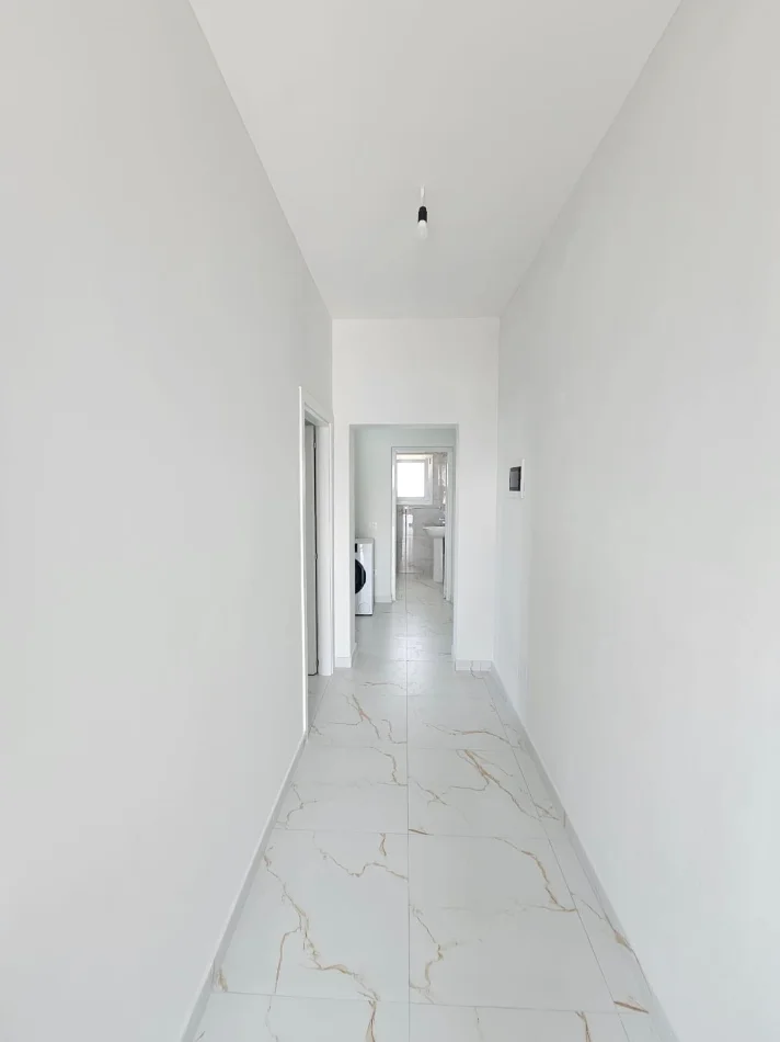 Durres, jepet me qera apartament 2+1+Aneks+Ballkon Kati 3, 100 m² 350 € 