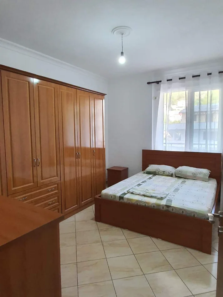 Vlore, jap me qera apartament 1+1+Ballkon Kati 1, 78 m² 