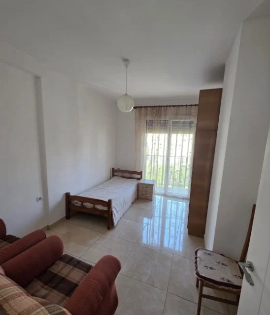 JEPET APARTAMENT 2+1 NE ASTIR,  CMIMI 450 MIJE LEKE