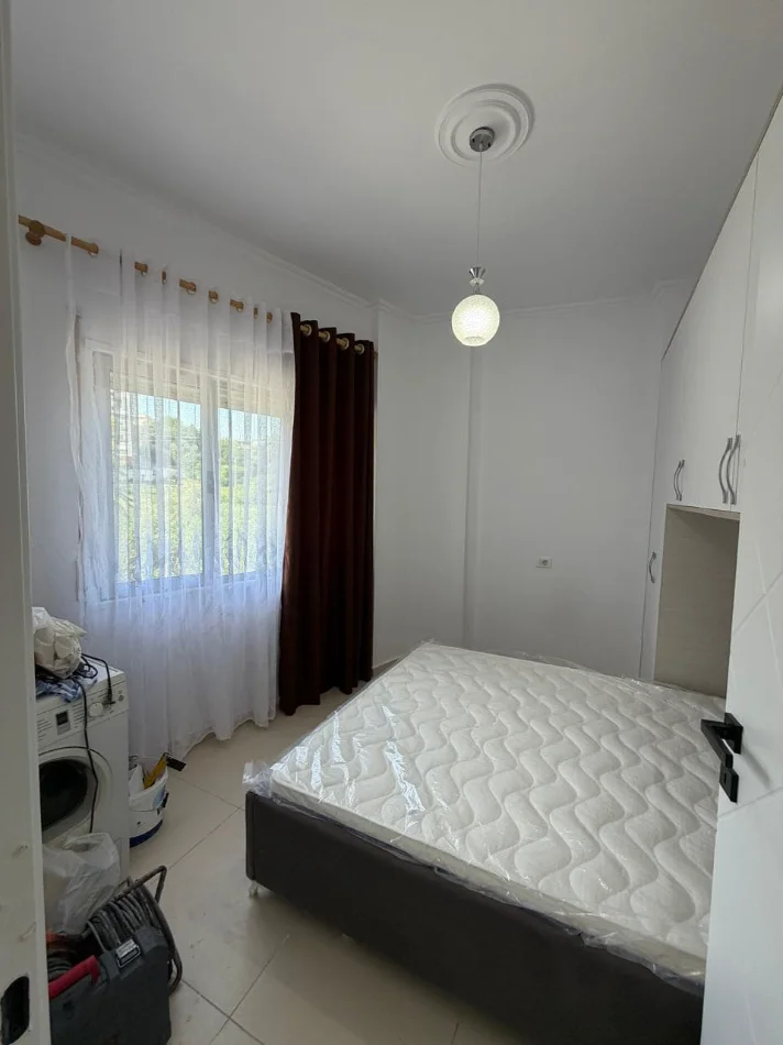 Tirane, jepet me qera apartament 1+1+Ballkon Kati 1, 60 m² 530 € (kopshti botanik)