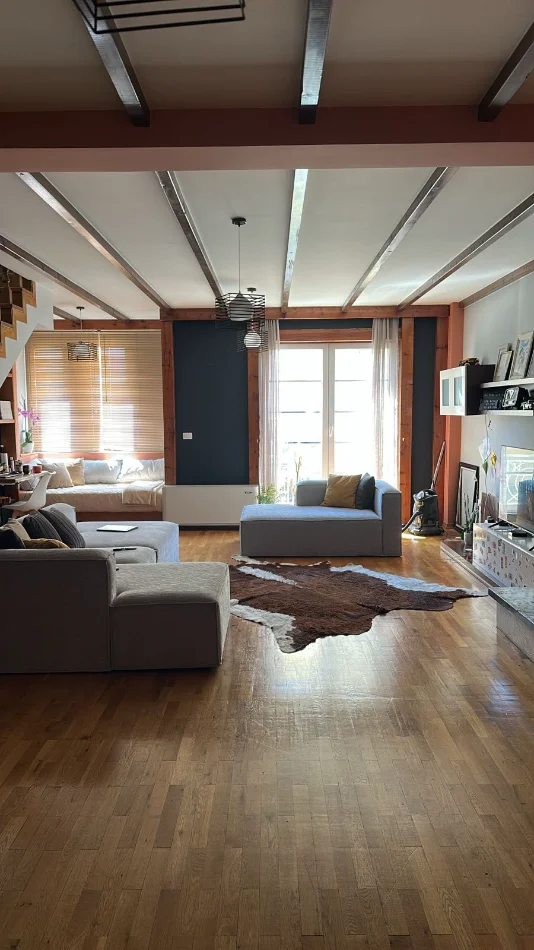 Tirane, jepet me qera apartament duplex Dublex Kati 1, 180 m² 800 € (Sauk, prane rezidences Porta e Gjelber)