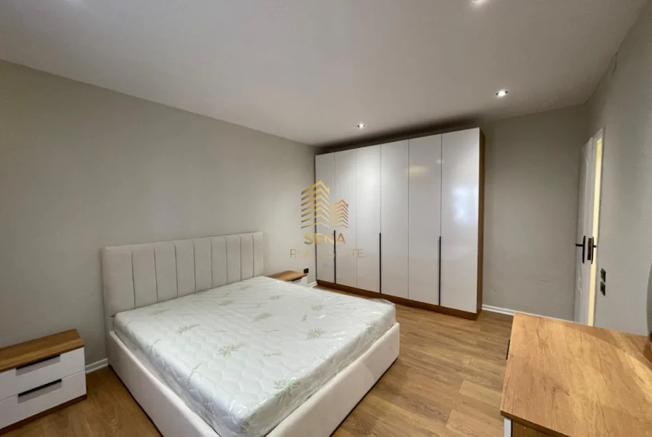 Tirane, shitet apartament 2+1+Ballkon Kati 2, 74 m² 145.000 € (Ali Demi)