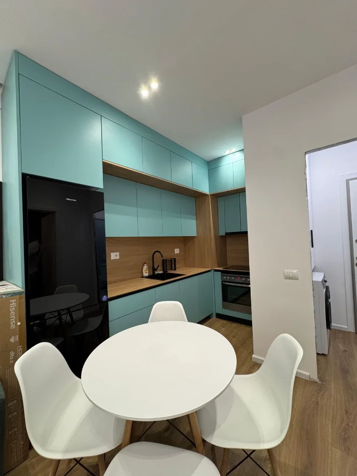 Tirane, jepet me qera apartament 1+1 Kati 4, 60 m² 530 € (REZIDENCA KADIU)