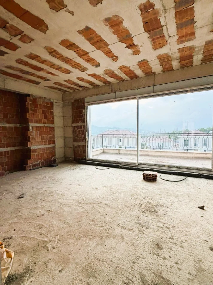 Tirane, shitet Vile Vile 3 Katshe , 1.295 m² 1.650.000 € 