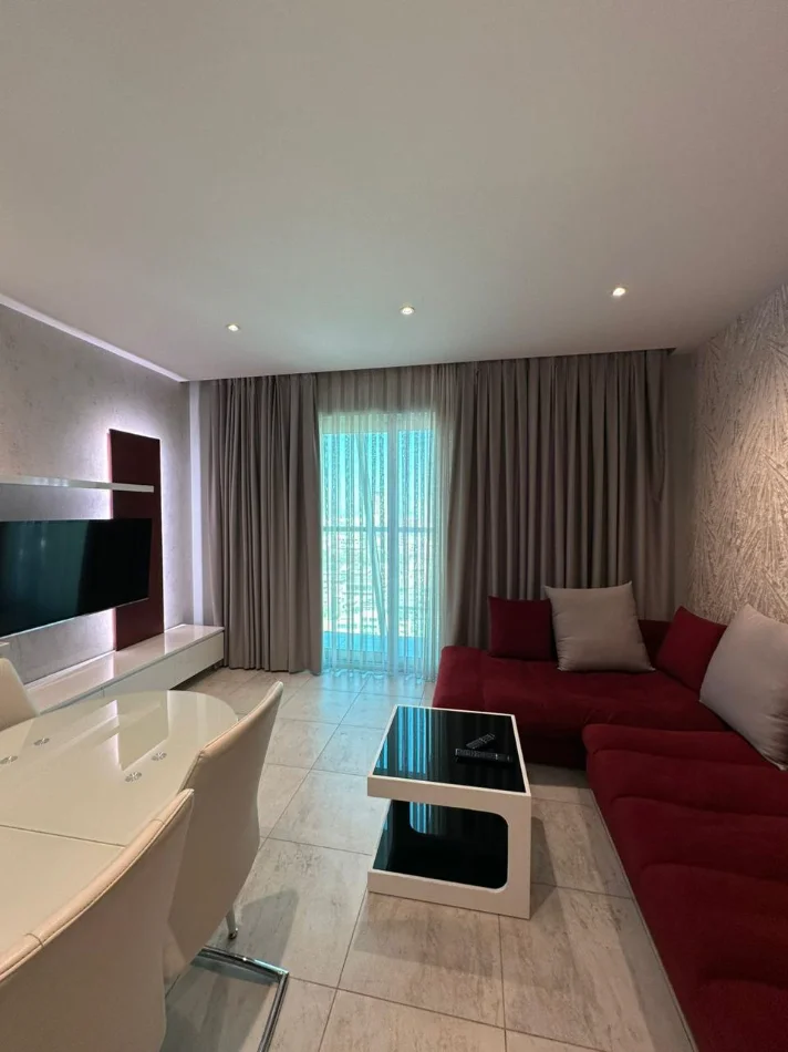 Tirane, jepet me qera apartament 2+1+Ballkon Kati 19, 120 m² 1.500 € (Ambasador 3, Tirane)