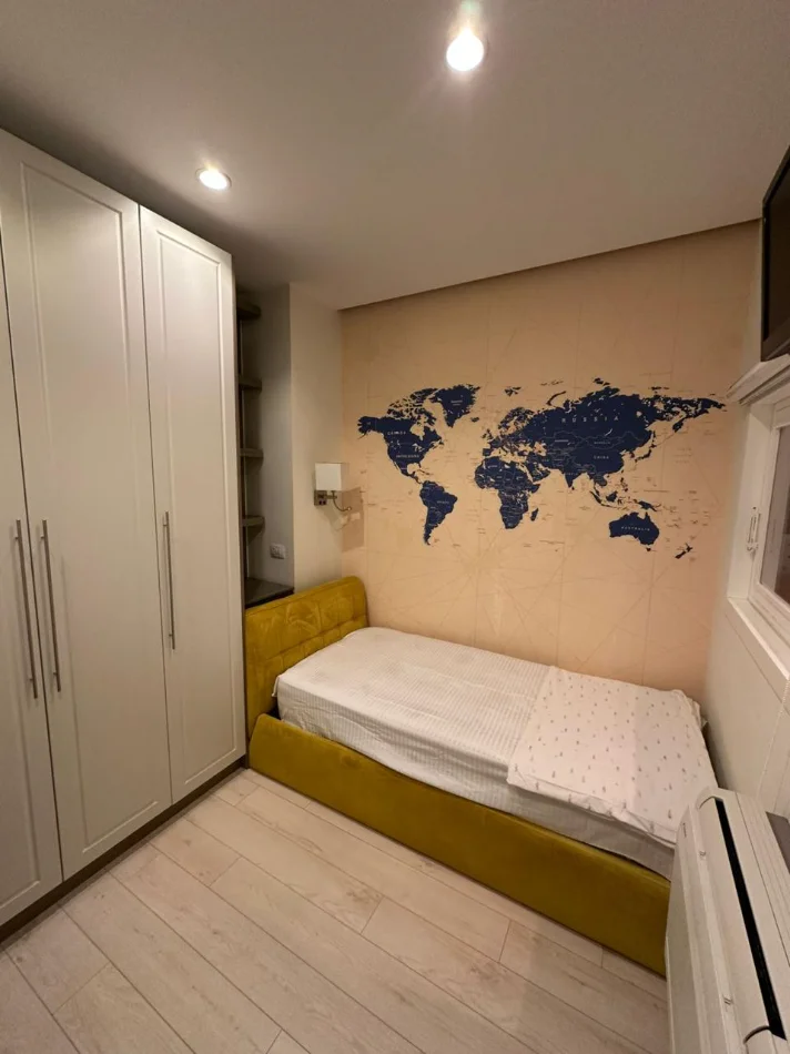 Tirane, jepet me qera apartament 2+1+Ballkon Kati 19, 120 m² 1.500 € (Ambasador 3, Tirane)