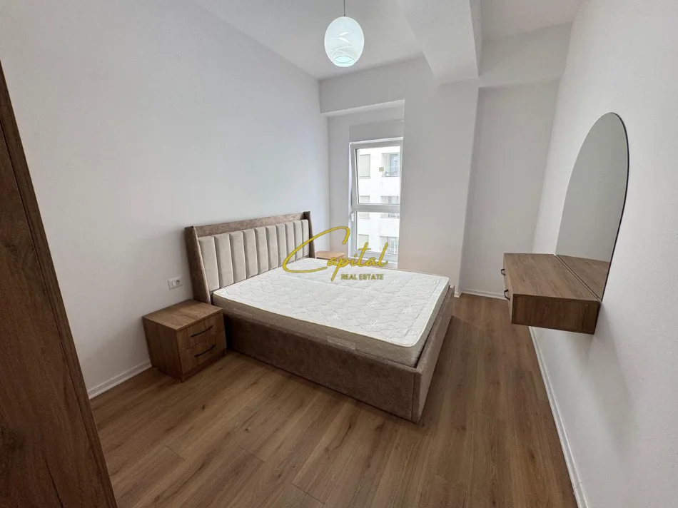 Tirane, jepet me qera apartament 1+1 Kati 5, 61 m² 390 € (REZIDENCA KAIMI)