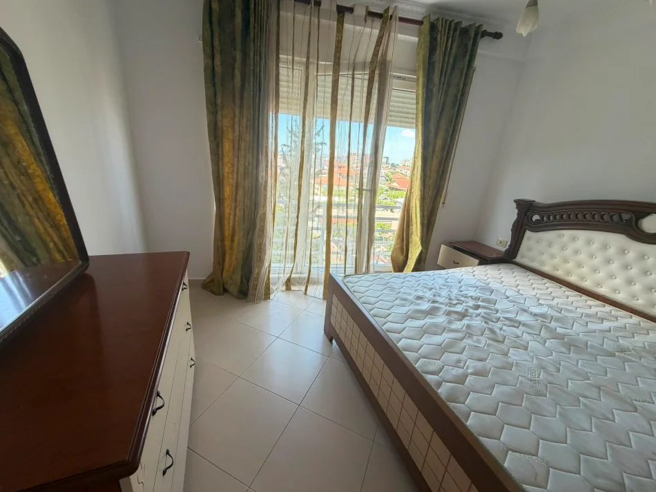 Tirane, jepet me qera apartament 1+1+Ballkon , 65 m² 400 € (ASTIR)