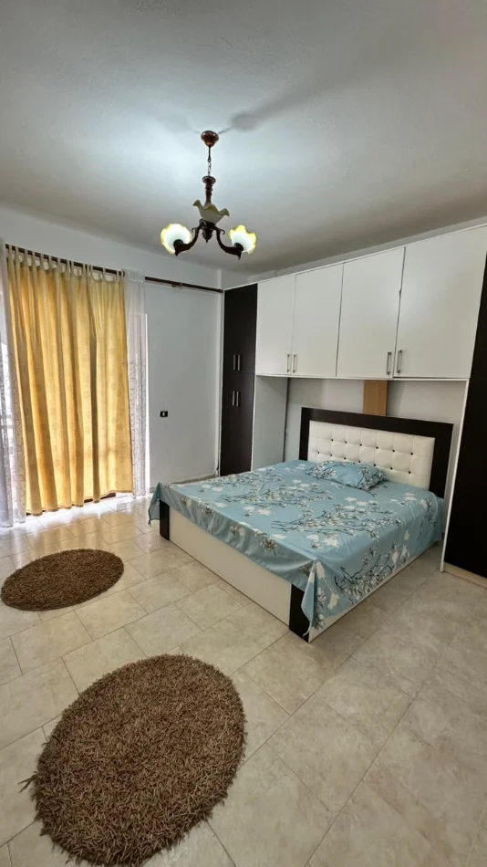 Durres, jepet me qera apartament 1+1+Ballkon Kati 9, 80 m² 350 € (kazazi)