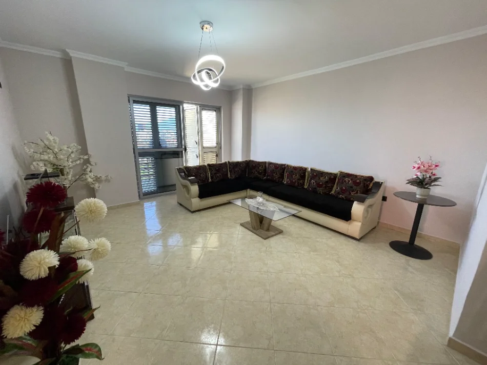 Tirane, shes apartament 3+1+Aneks+Ballkon Kati 2, 149 m² 310.000 € (Selite)