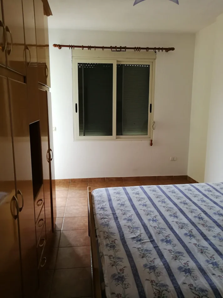 Durres, jepet me qera apartament 1+1 Kati 4, 65 m² 400 € (Durres Plazh)
