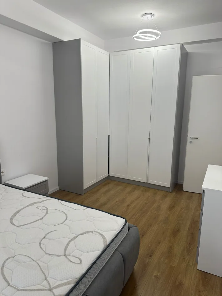 Tirane, jepet me qera apartament 1+1 Kati 7, 60 m² 420 € (Ali Demi)