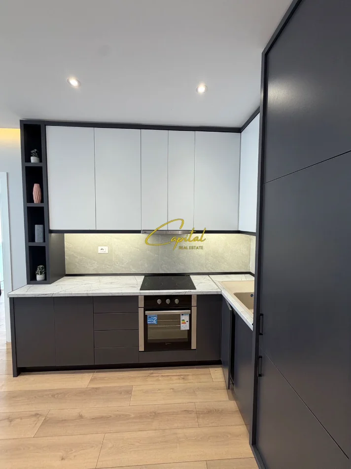 Tirane, shitet apartament 1+1 Kati 9, 49 m² 189.000 € (MYSLYM SHYRI)