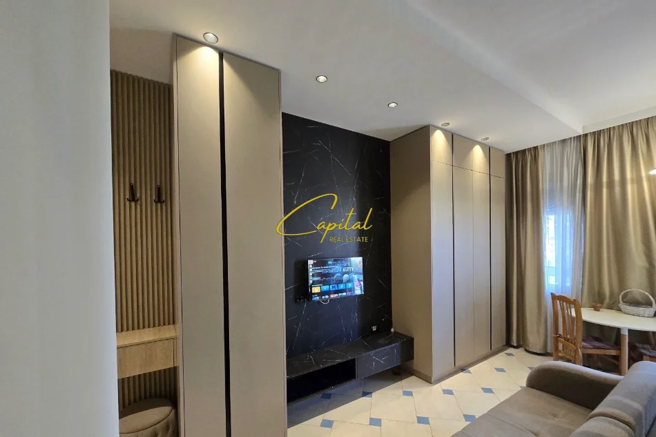 Tirane, jepet me qera garsonier 1+1 Kati 3, 48 m² 400 € (ASTIR)