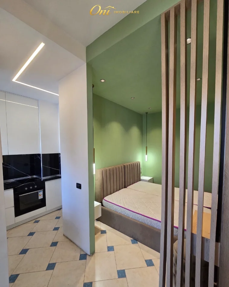 Tirane, jepet me qera garsonier Kati 3, 50 m² 380 € (PRANE BAR OSLO)