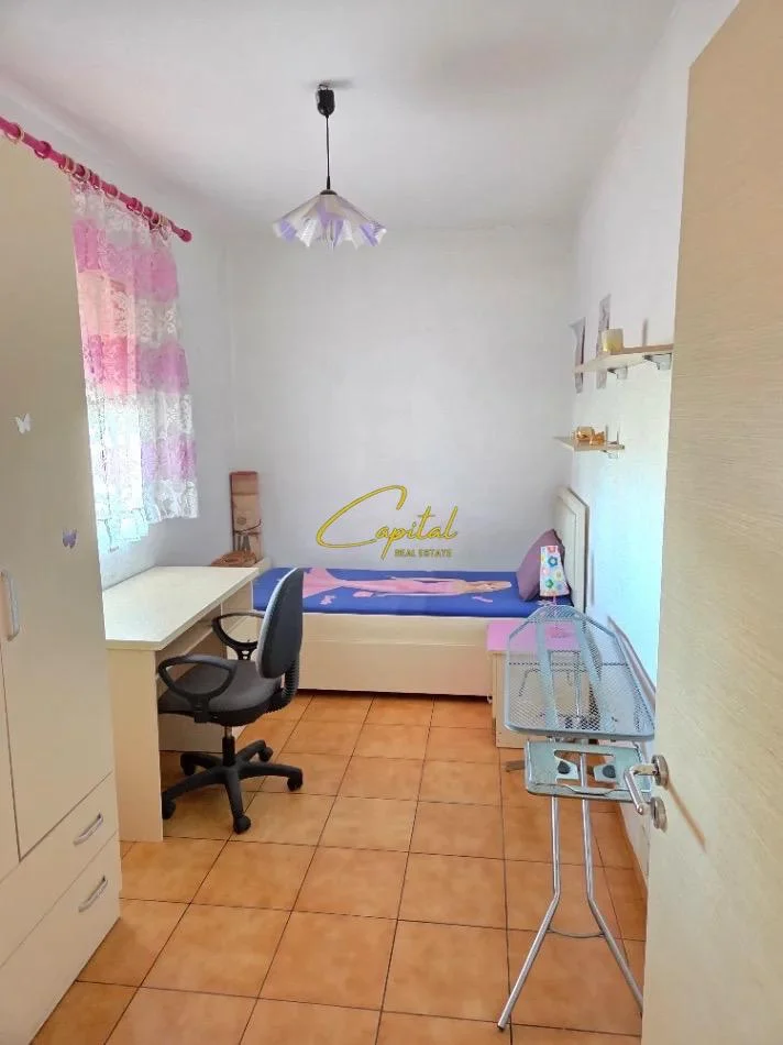 Tirane, jepet me qera apartament 2+1 Kati 3, 70 m² 500 € (ISH FUSHA AVIACIONIT)