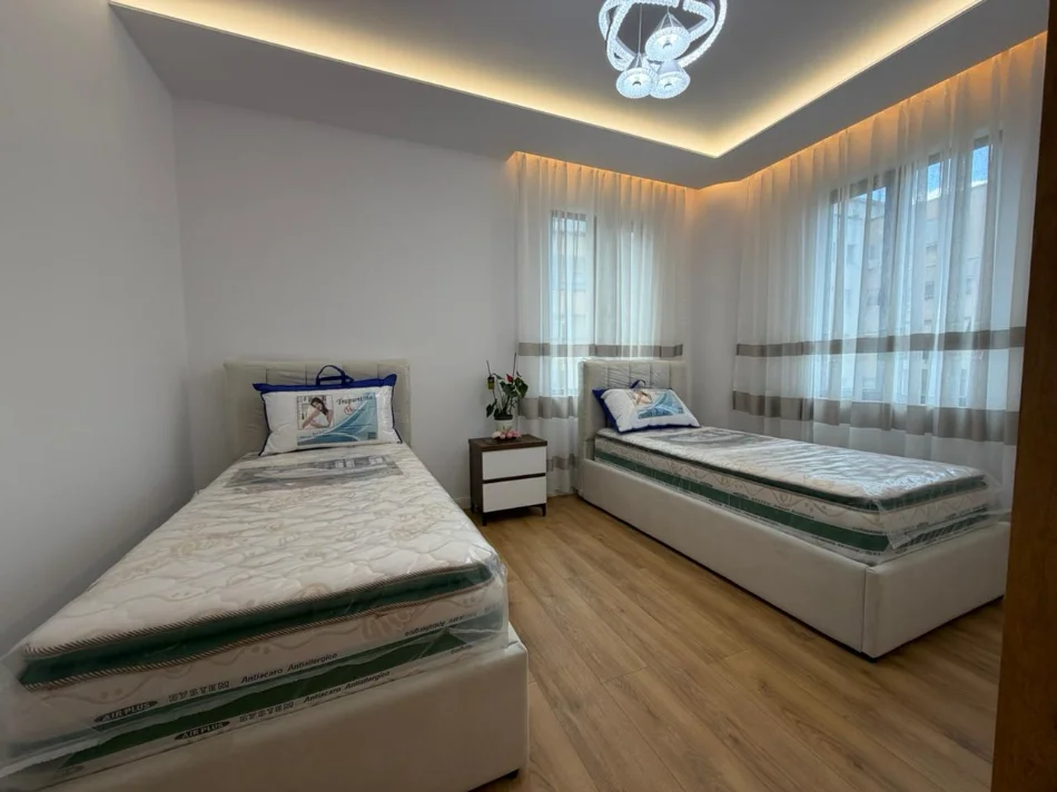 Tirane, shitet apartament 2+1 Kati 7, 98 m² 255.000 € 