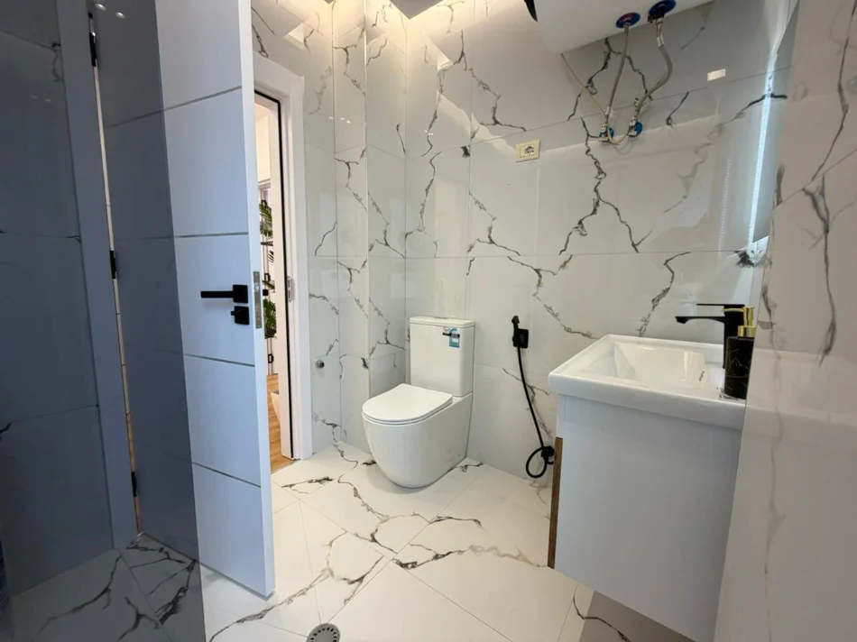 Tirane, shitet apartament 2+1 Kati 7, 98 m² 255.000 € 