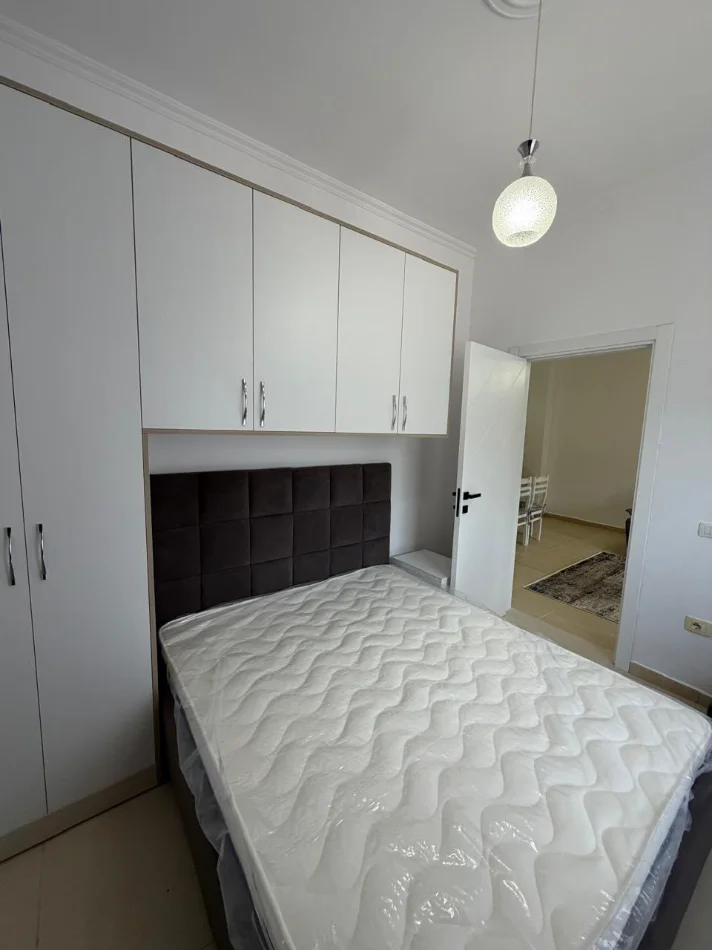 Tirane, jepet me qera apartament 1+1 Kati 1, 60 m² 500 €