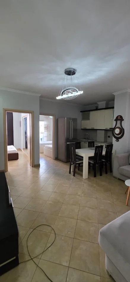 Tirane, jepet me qera apartament 2+1 , 90 m² 500 € (Astir,Prane Bohem)