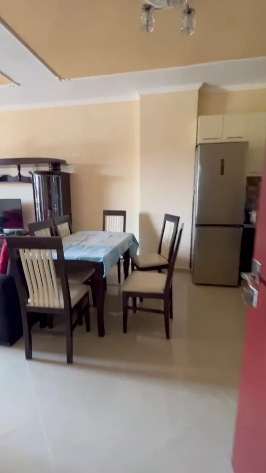 Tirane, jepet me qera apartament 2+1+Ballkon Kati 8, 110 m² 450 € (Return Coffe Rruga Astrit Losha, Tiranë, Albania)