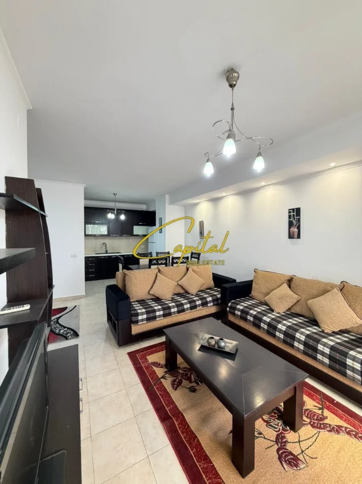 Tirane, jepet me qera apartament 2+1 Kati 4, 100 m² 450 € (ASTIR)
