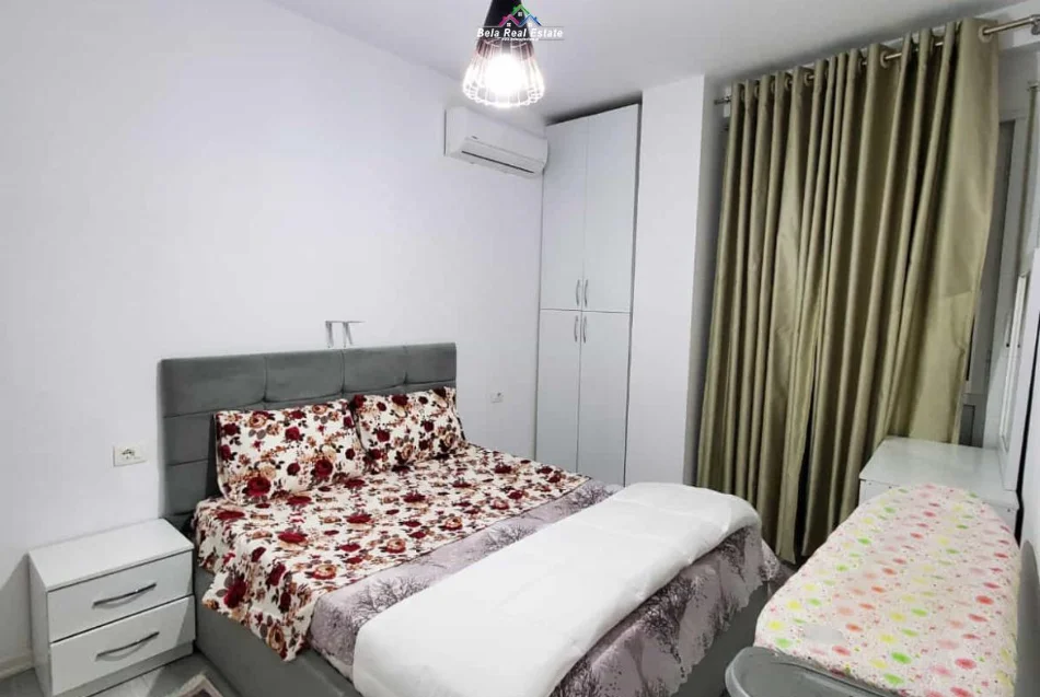 Tirane, jepet me qera apartament 1+1+Ballkon Kati 4, 69 m² 760 € (tish dahia)