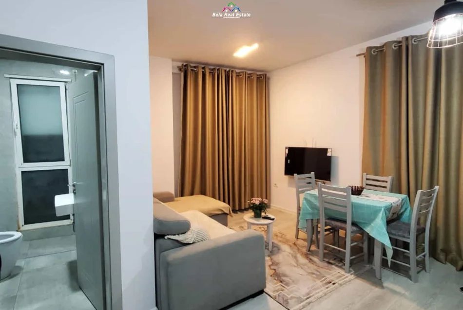Tirane, jepet me qera apartament 1+1+Ballkon Kati 4, 69 m² 760 € (tish dahia)