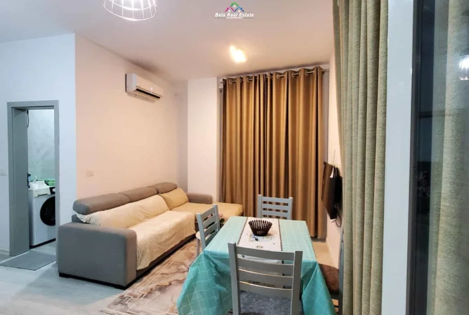 Tirane, jepet me qera apartament 1+1+Ballkon Kati 4, 69 m² 760 € (tish dahia)