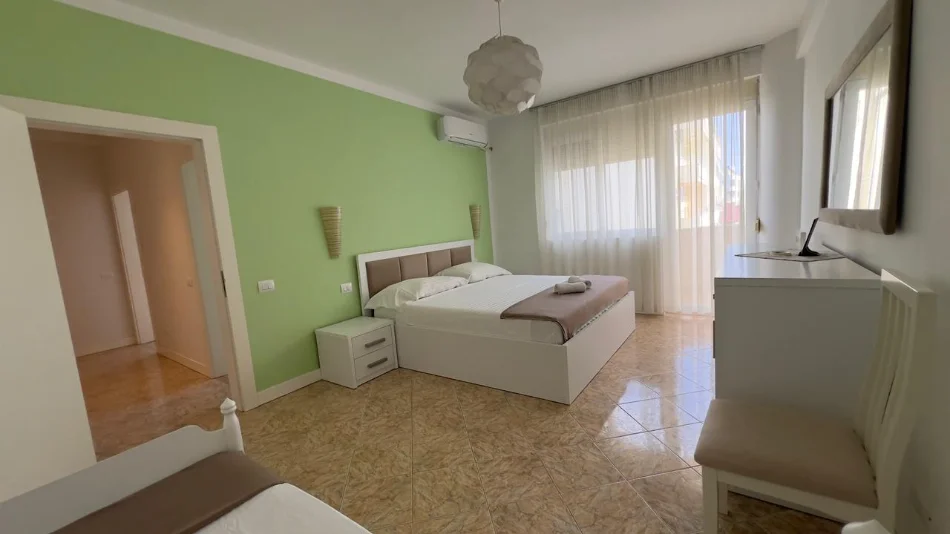 Durres, jepet me qera apartament 1+1 Kati 5, 75 m² 400 € 