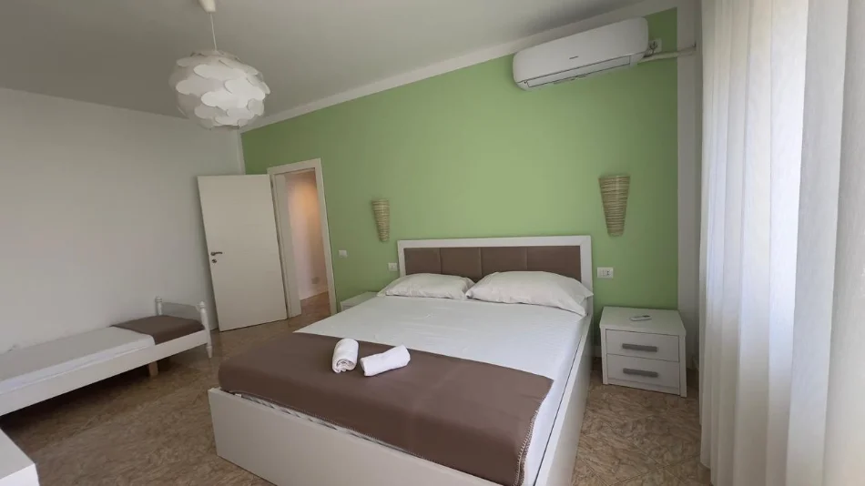 Durres, jepet me qera apartament 1+1 Kati 5, 75 m² 400 € 