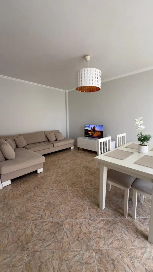 Durres, jepet me qera apartament 1+1 Kati 5, 75 m² 400 € 