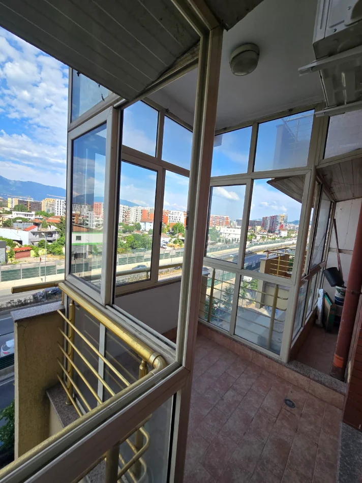 Tirane, jepet me qera garsonier 1+1 Kati 3, 47 m² 400 € (Rruga Teodor Keko me Aleksandrin e Madh)