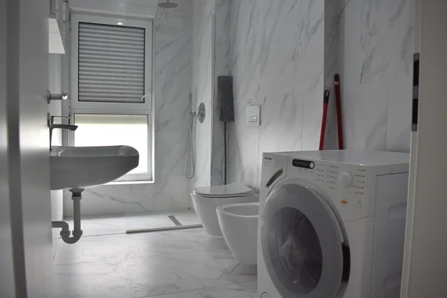 Tirane, jepet me qera apartament 1+1+Ballkon Kati 5, 60 m² 459 € (Rruga Pasho Hysa)