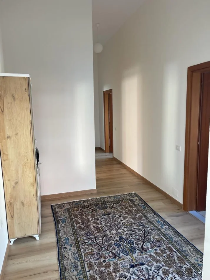 Tirane, shitet apartament 2+1+Ballkon Kati 3, 230.000 € 